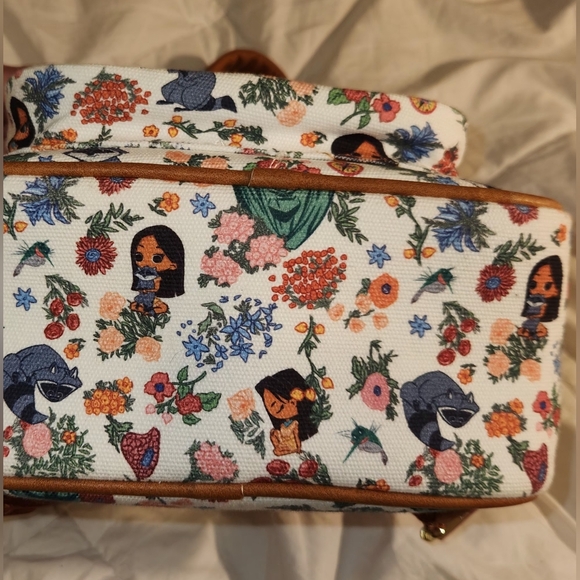 Her Universe Pocahontas Floral Backpack BoxLunch Exclusive - Picture 4 of 8
